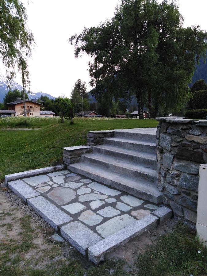 Appartement Avec Terrasse Chamonix Bagian luar foto
