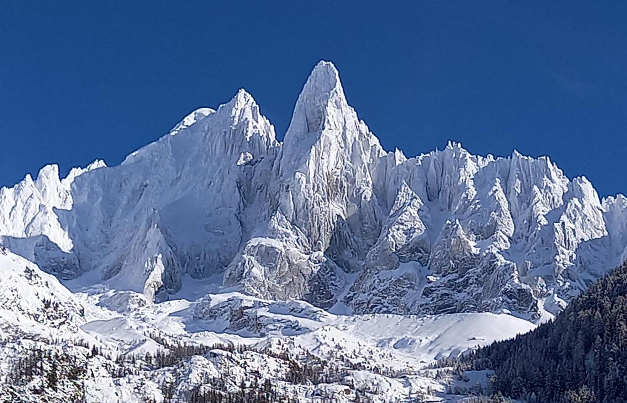 Appartement Avec Terrasse Chamonix Bagian luar foto